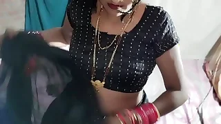 Indian xxx Desi sheet black saree blouse petticoat and panty
